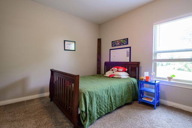 5493 DIVERSEY RDG, Columbia, MO 65203