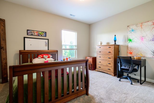 5493 DIVERSEY RDG, Columbia, MO 65203