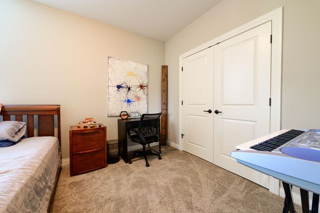 5493 DIVERSEY RDG, Columbia, MO 65203