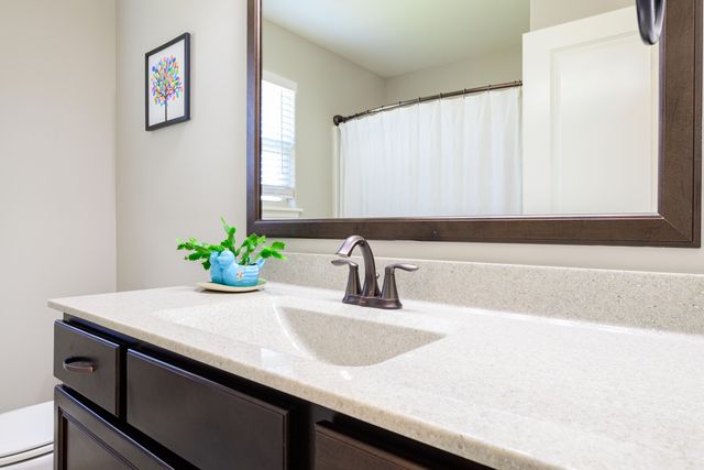 5493 DIVERSEY RDG, Columbia, MO 65203