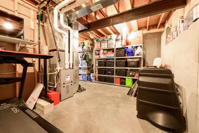 5493 DIVERSEY RDG, Columbia, MO 65203