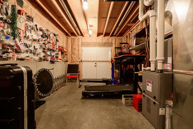5493 DIVERSEY RDG, Columbia, MO 65203