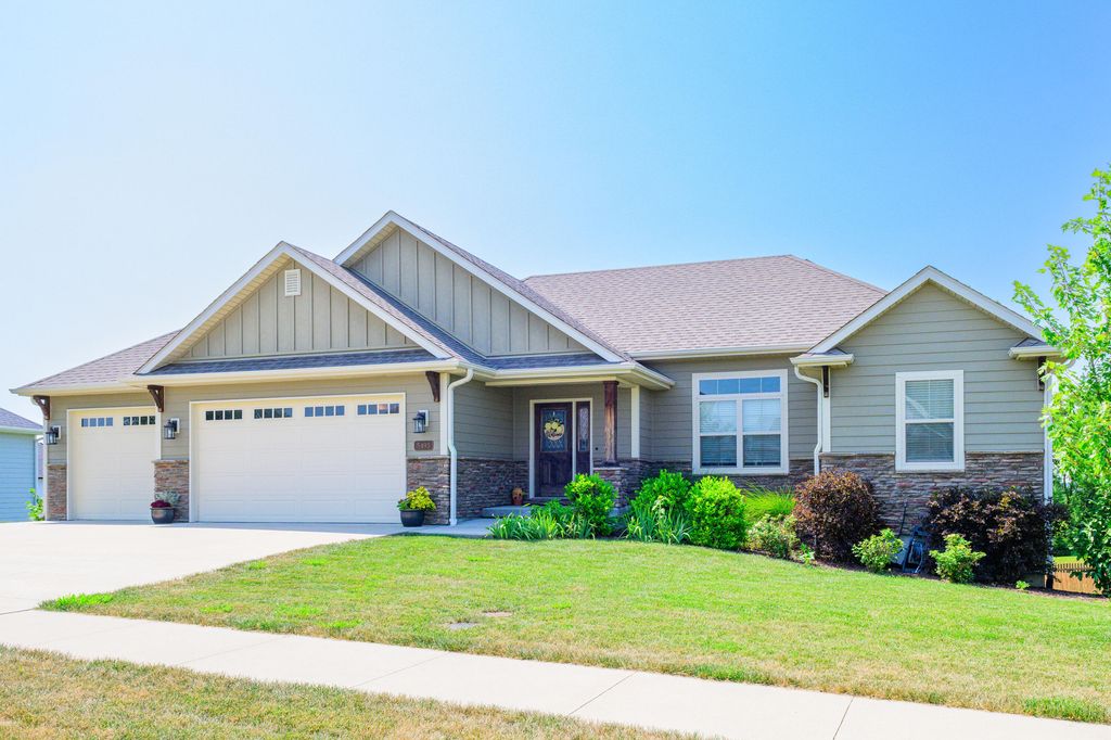 5493 DIVERSEY RDG, Columbia, MO 65203