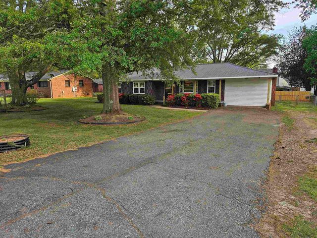 7 Outter Drive, Inman, SC 29349