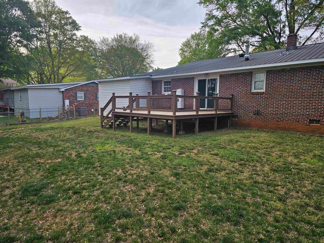 7 Outter Drive, Inman, SC 29349