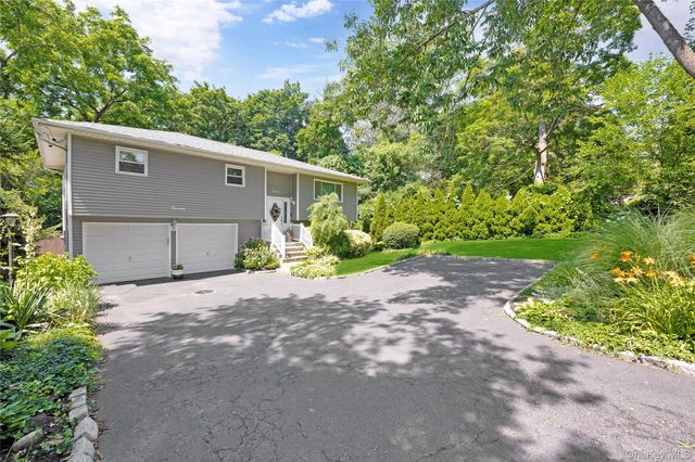 11 Margaret Lane, Huntington, NY 11743