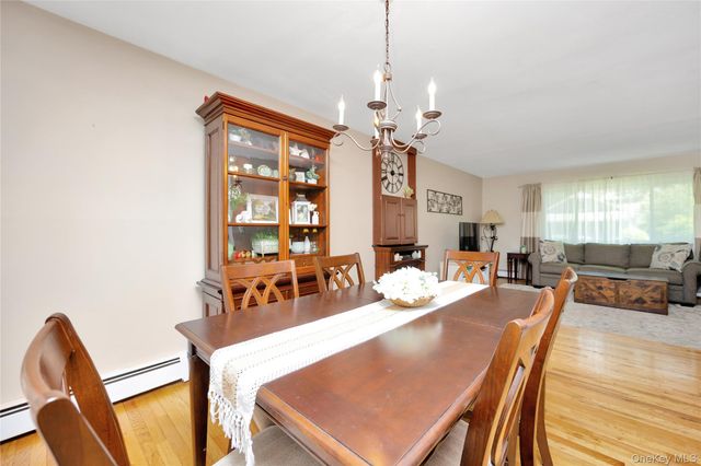 11 Margaret Lane, Huntington, NY 11743