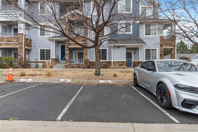 5255 Memphis Street 702, Denver, CO 80239