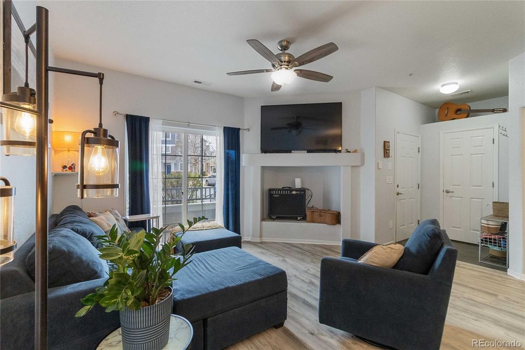 5255 Memphis Street 702, Denver, CO 80239