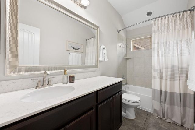 18404 Deleon Bayou LN, Austin, TX 78738