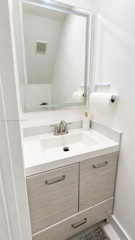 401 SW 109th Avenue 14, Miami, FL 33174