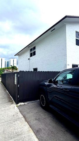 401 SW 109th Avenue 14, Miami, FL 33174