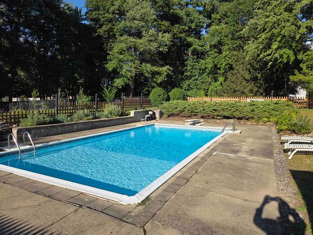 100 Musquash Road, Hudson, NH 03051