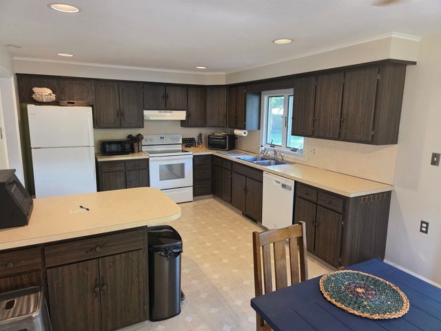 100 Musquash Road, Hudson, NH 03051