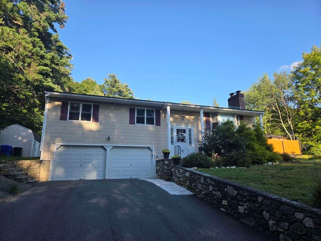 100 Musquash Road, Hudson, NH 03051