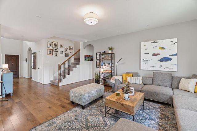 79 W Jagged Ridge Circle, Spring, TX 77389