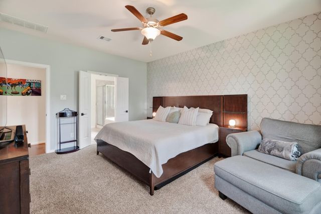 79 W Jagged Ridge Circle, Spring, TX 77389