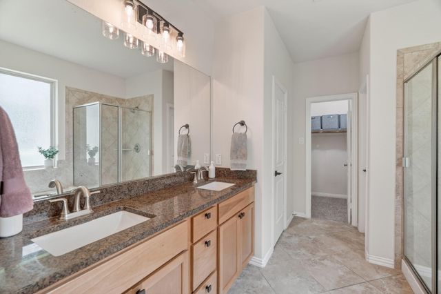 79 W Jagged Ridge Circle, Spring, TX 77389