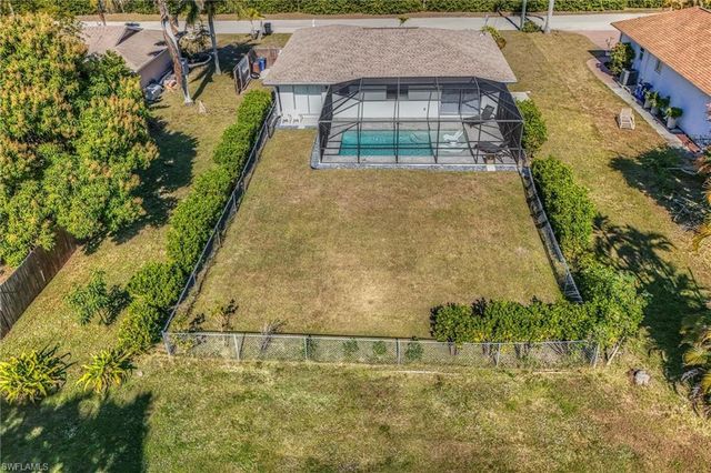 3687 Maran LN, Bonita Springs, FL 34134