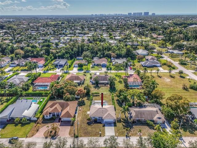 3687 Maran LN, Bonita Springs, FL 34134