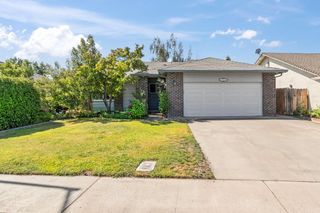 2526 Park West Dr, Lodi, CA 95242