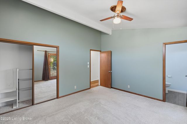 3742 Chatham Rd, Louisville, KY 40218