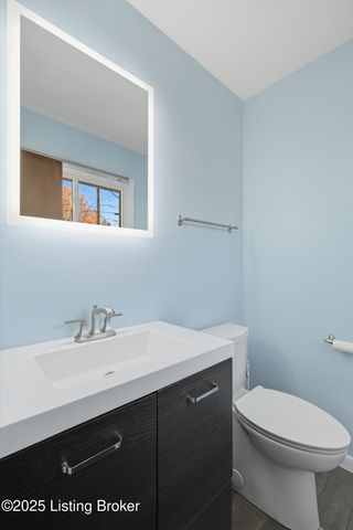 3742 Chatham Rd, Louisville, KY 40218