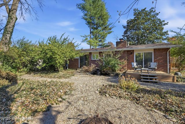 3742 Chatham Rd, Louisville, KY 40218