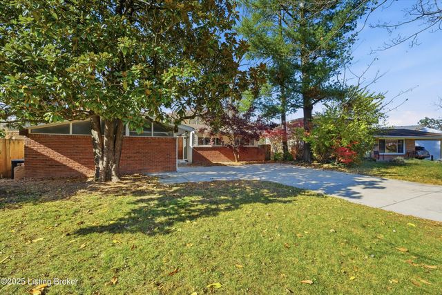 3742 Chatham Rd, Louisville, KY 40218