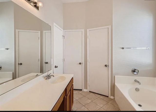 850 Warbler, Aubrey, TX 76227