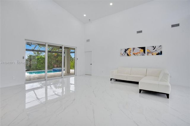4009 W Jacaranda Parkway, Cape Coral, FL 33993