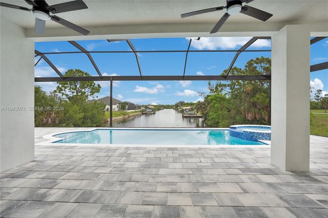 4009 W Jacaranda Parkway, Cape Coral, FL 33993