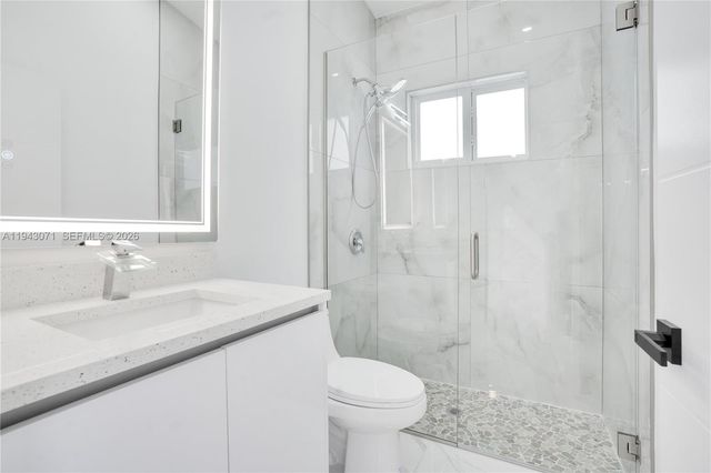 4009 W Jacaranda Parkway, Cape Coral, FL 33993