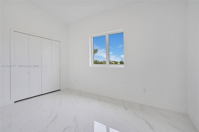 4009 W Jacaranda Parkway, Cape Coral, FL 33993