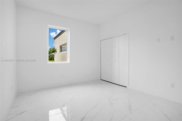 4009 W Jacaranda Parkway, Cape Coral, FL 33993