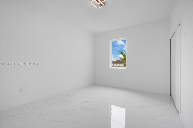 4009 W Jacaranda Parkway, Cape Coral, FL 33993