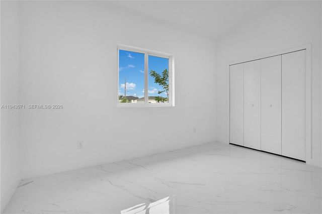 4009 W Jacaranda Parkway, Cape Coral, FL 33993