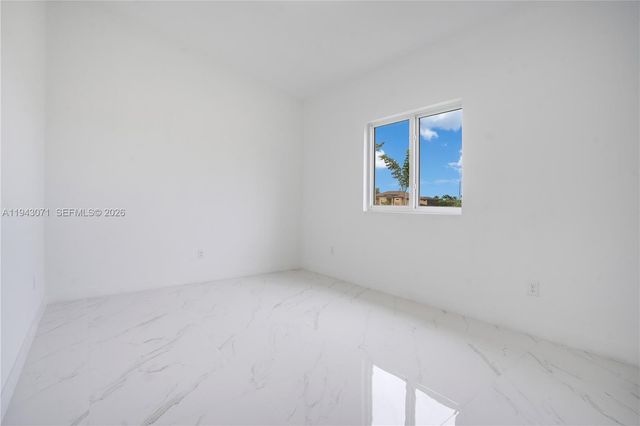 4009 W Jacaranda Parkway, Cape Coral, FL 33993
