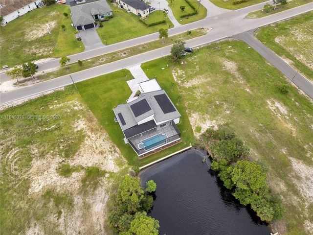 4009 W Jacaranda Parkway, Cape Coral, FL 33993