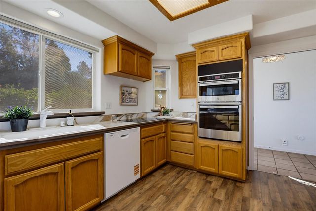 10502 Canyon Creek, Penn Valley, CA 95946