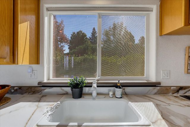 10502 Canyon Creek, Penn Valley, CA 95946