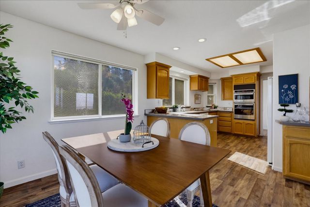 10502 Canyon Creek, Penn Valley, CA 95946