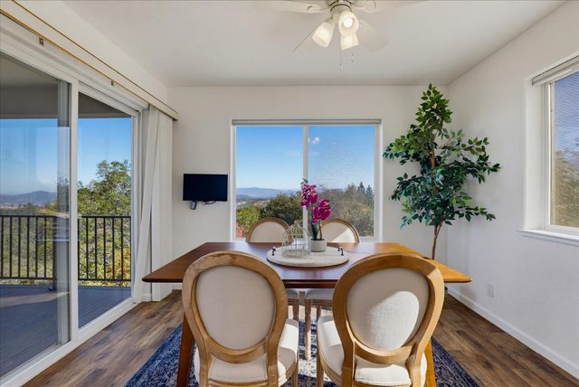10502 Canyon Creek, Penn Valley, CA 95946