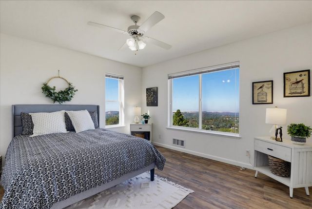 10502 Canyon Creek, Penn Valley, CA 95946