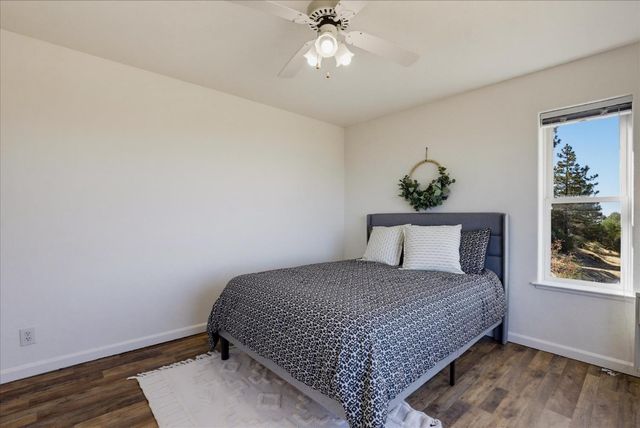 10502 Canyon Creek, Penn Valley, CA 95946