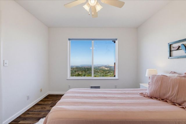 10502 Canyon Creek, Penn Valley, CA 95946