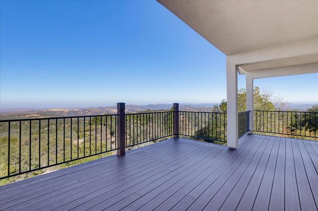 10502 Canyon Creek, Penn Valley, CA 95946