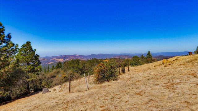 10502 Canyon Creek, Penn Valley, CA 95946