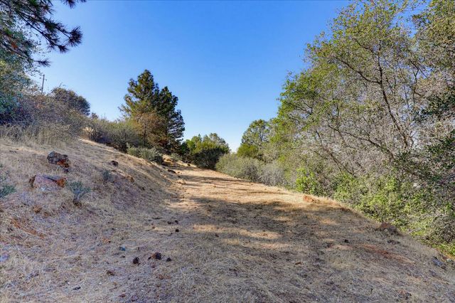 10502 Canyon Creek, Penn Valley, CA 95946