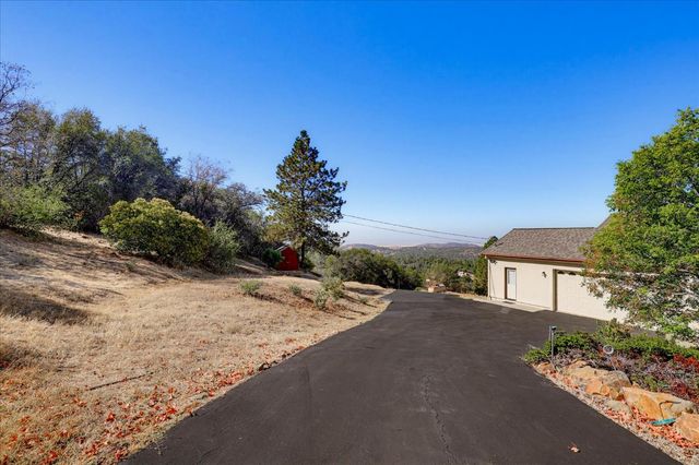 10502 Canyon Creek, Penn Valley, CA 95946